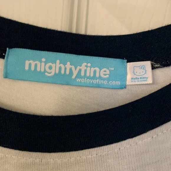 Mighty Fine M hello kitty t-shirt, never worn, white with navy sleeve - Picture 3 of 5
